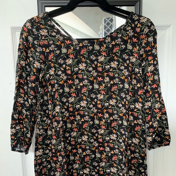 Cross-back Flower Print Dress - Picture 3 of 3